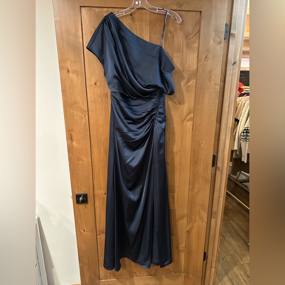 Theia Kacey Off-Shoulder Navy One-Shoulder Evening Gown - Picture 2 of 6